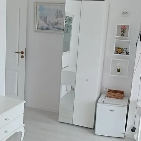 Apartment кристиан *